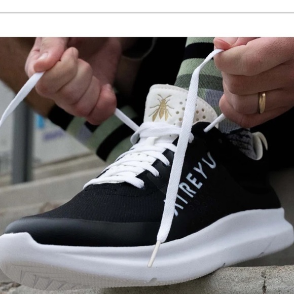 ATREYU Other - ATRETU Running Shoes Size 9.5.  New